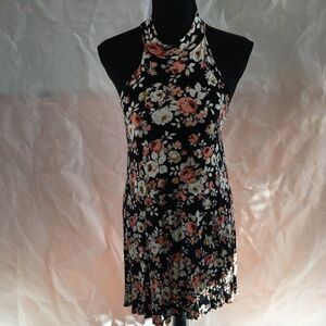 Flowy Vibe sz M dress Flower pattern choker top
